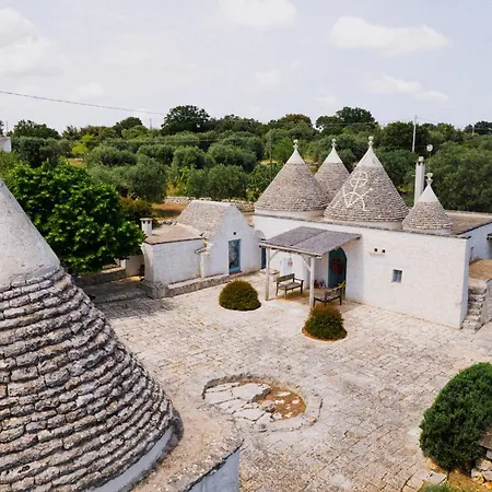 Trullo Di Nelly ゲストハウス 3*